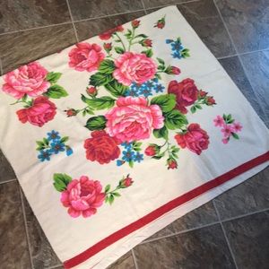 Pretty, large bath towel